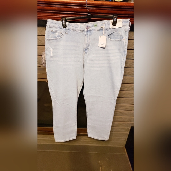 A.N.A MID RISE BOYFRIEND JEANS - Picture 2 of 4